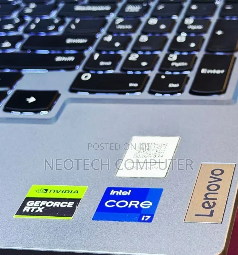 New Laptop Lenovo LOQ 15IRH8 16GB Intel Core i7 SSD 512GB