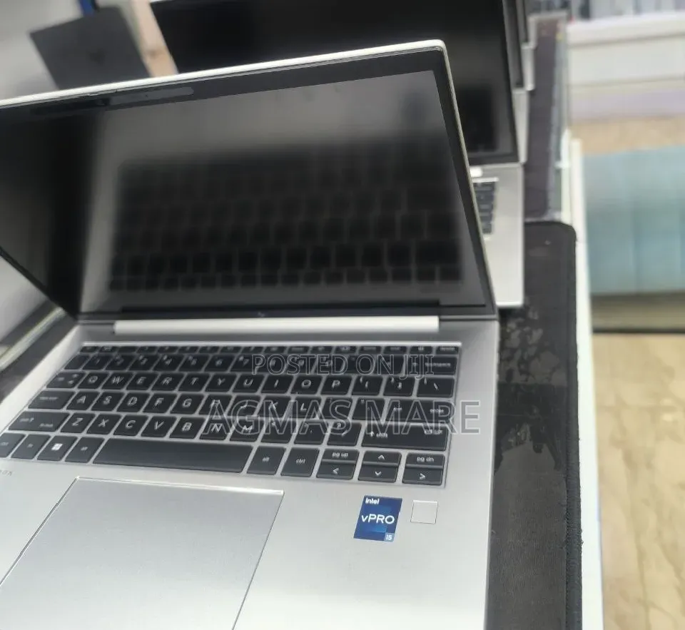 New Laptop HP EliteBook 840 G10 16GB Intel Core i5 HDD 512GB