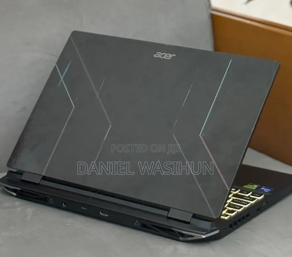 New Laptop Acer Nitro V 15 32GB Intel Core i7 SSD 1T