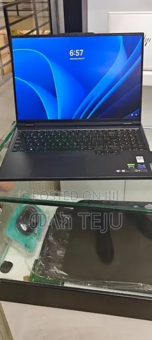 New Laptop Lenovo Legion 5 24GB Intel Core i7 SSD 1T