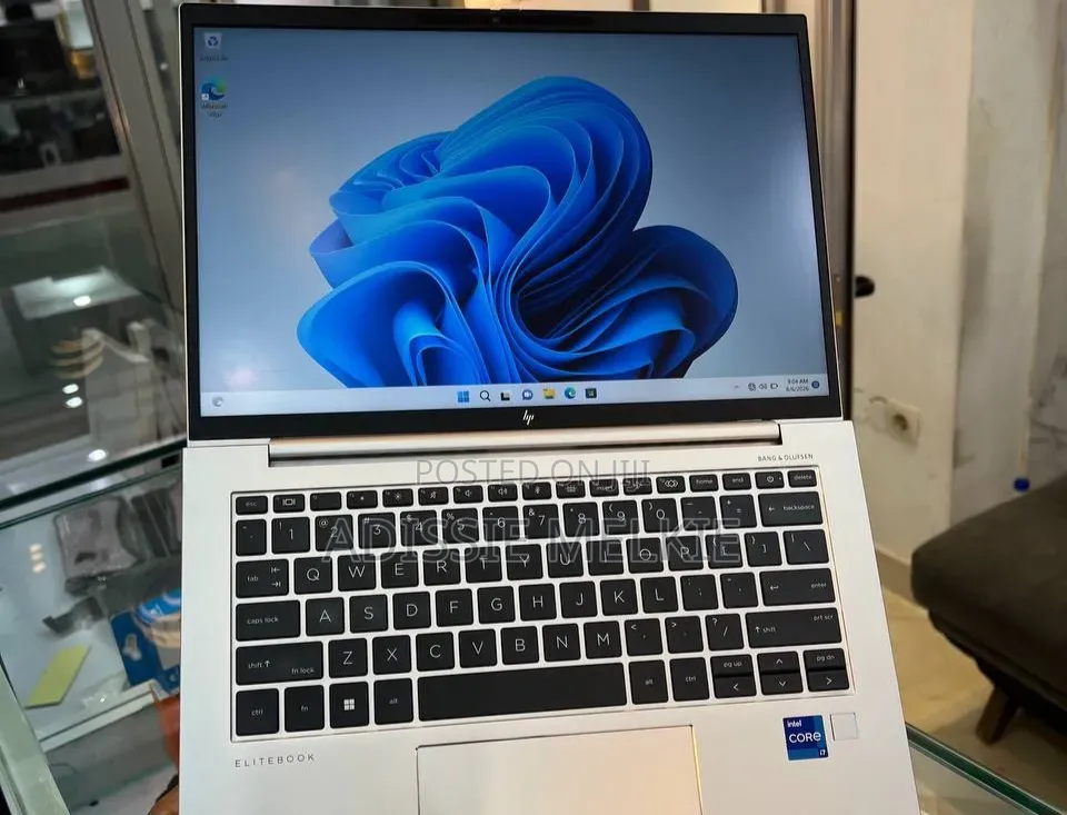New Laptop HP EliteBook 840 G9 16GB Intel Core i7 SSD 512GB