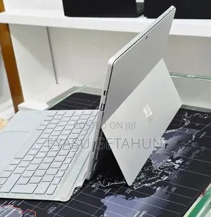 New Laptop Microsoft Surface Pro 6 8GB Intel Core i5 SSD 256GB