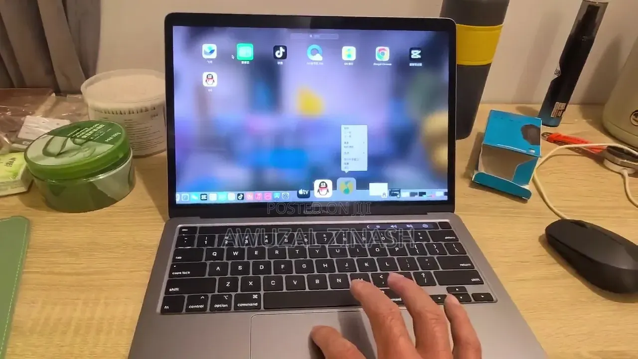 Laptop Apple MacBook Pro 16GB Intel Core i7 SSD 512GB