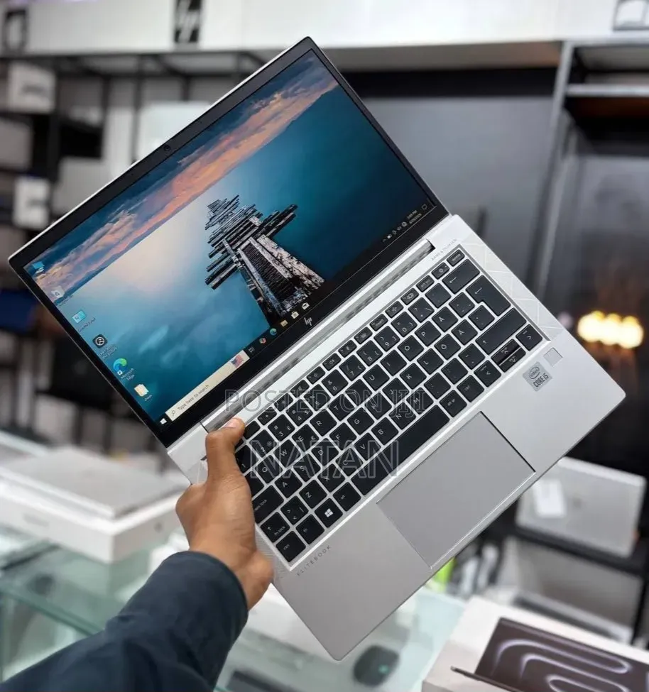 New Laptop HP EliteBook 830 G7 8GB Intel Core i5 SSD 512GB