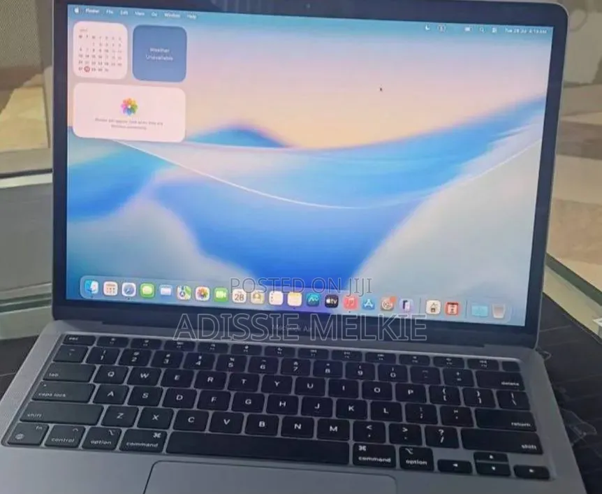 New Laptop Apple MacBook Air 2020 M1 8GB Apple M1 SSD 256GB