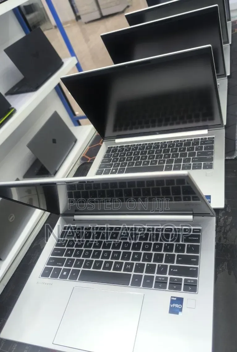 New Laptop HP EliteBook 840 G10 16GB Intel Core i5 SSD 512GB
