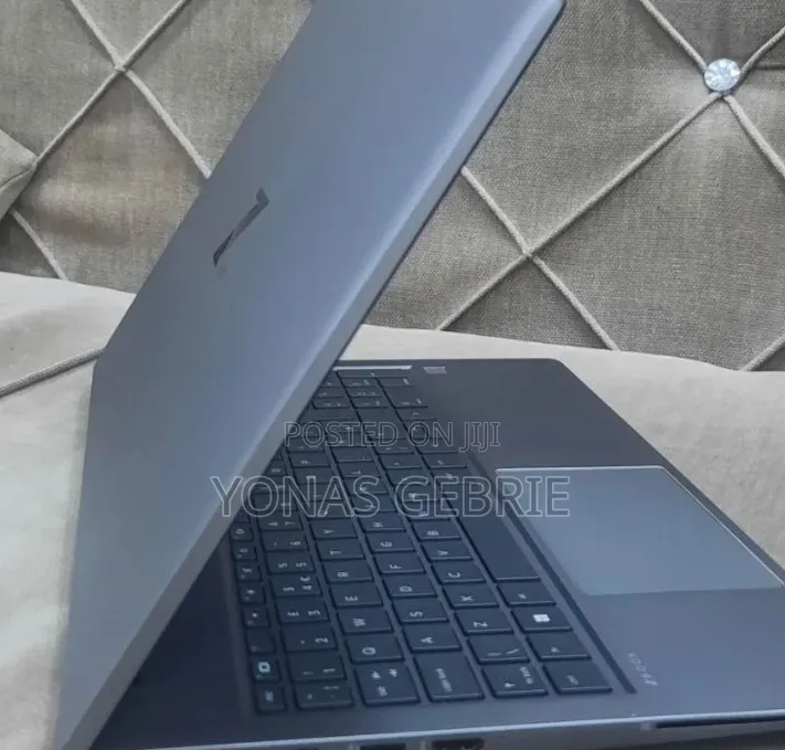 New Laptop HP 16GB Intel Core i7 SSD 1T