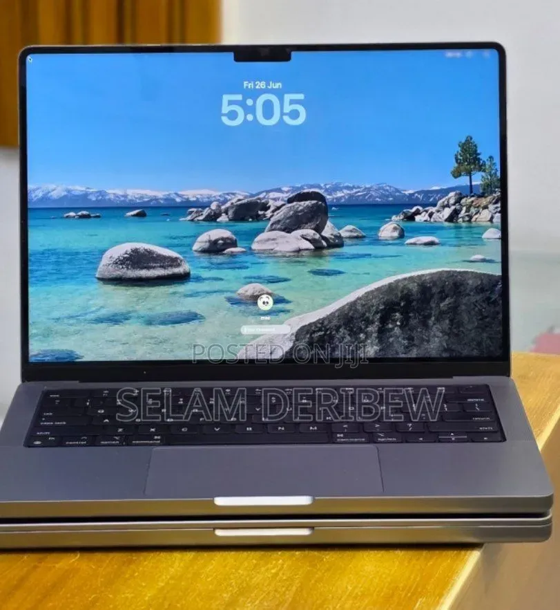 New Laptop Apple MacBook Pro 32GB Apple M1 Pro SSD 512GB