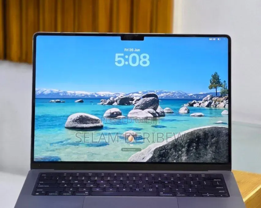 New Laptop Apple MacBook Pro 32GB Apple M1 Pro SSD 512GB