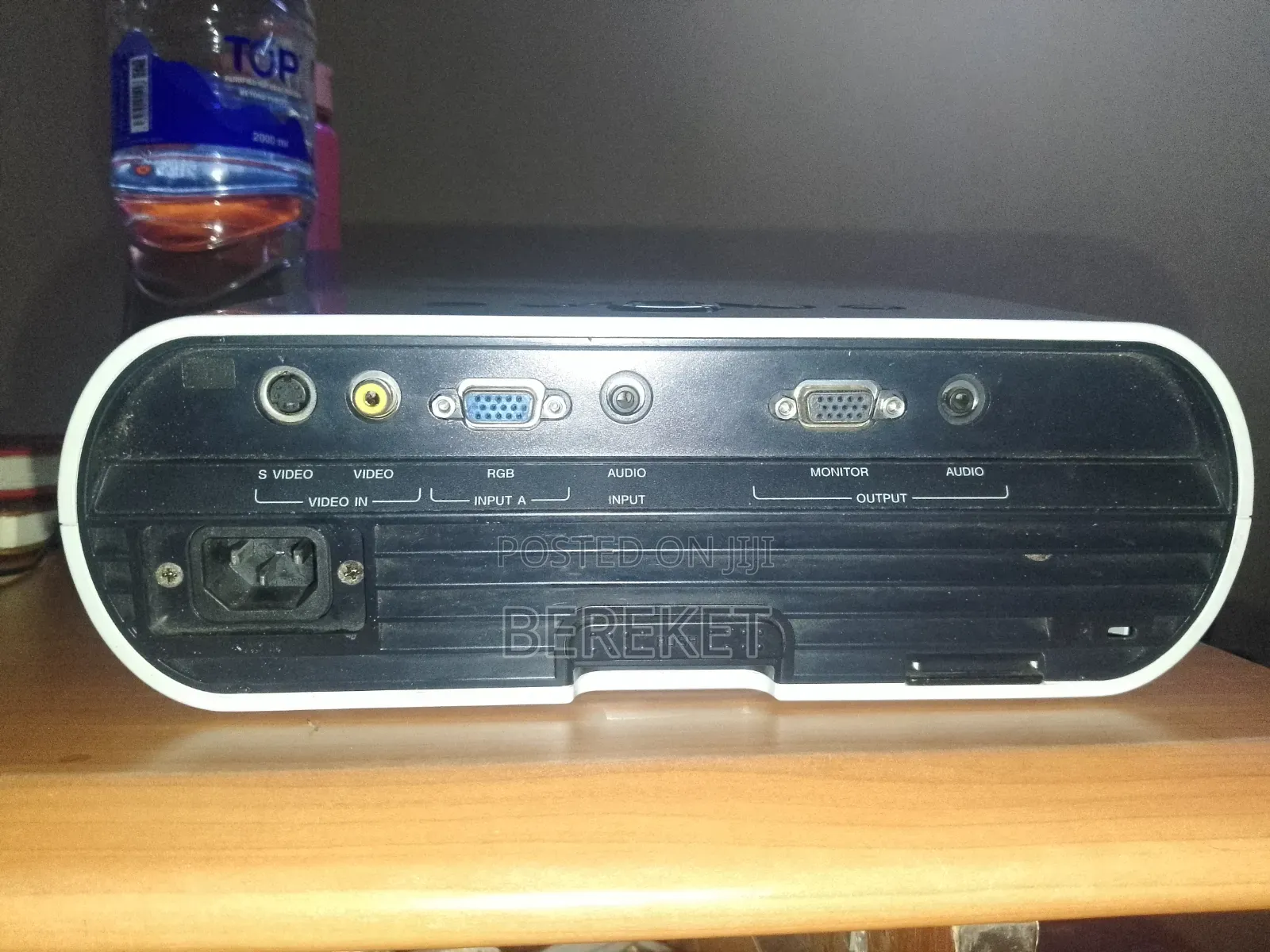 Sony VPL Es7 Projector