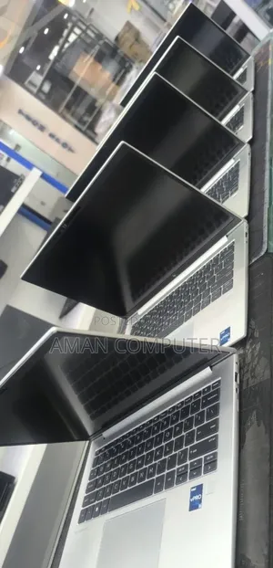 New Laptop HP EliteBook 840 G10 16GB Intel Core i5 SSD 512GB