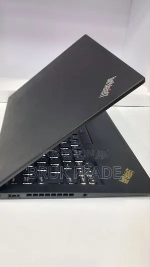 New Laptop Lenovo ThinkPad X1 Carbon 8GB Intel Core i5 SSD 512GB