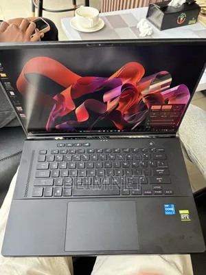 Laptop Asus ROG Zephyrus M16 16GB Intel Core i7 SSD 512GB
