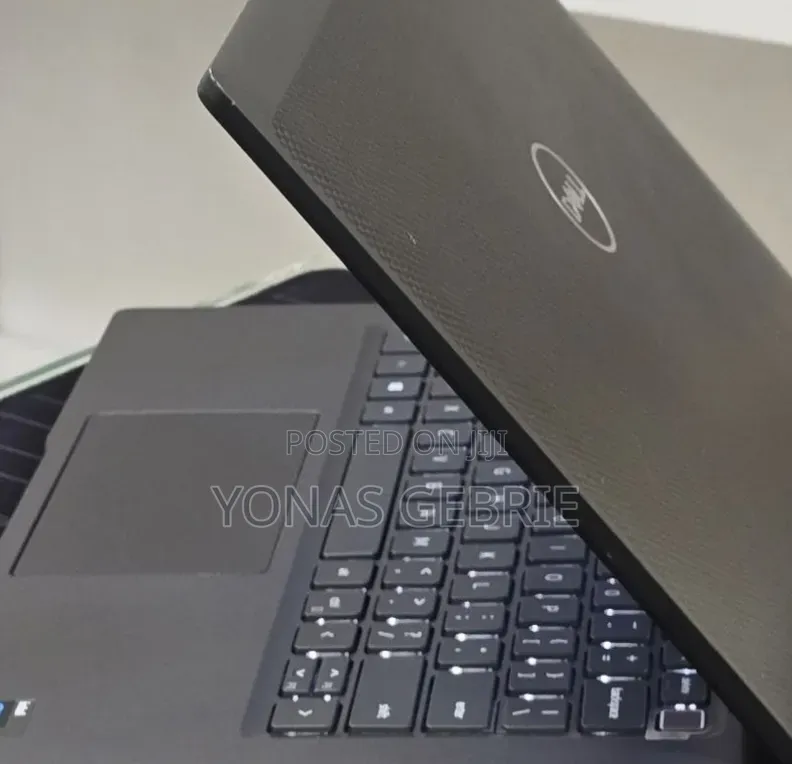 New Laptop Dell 16GB Intel Core i5 SSD 512GB
