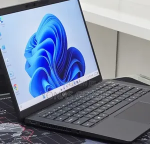 New Laptop Dell 16GB Intel Core i5 SSD 512GB