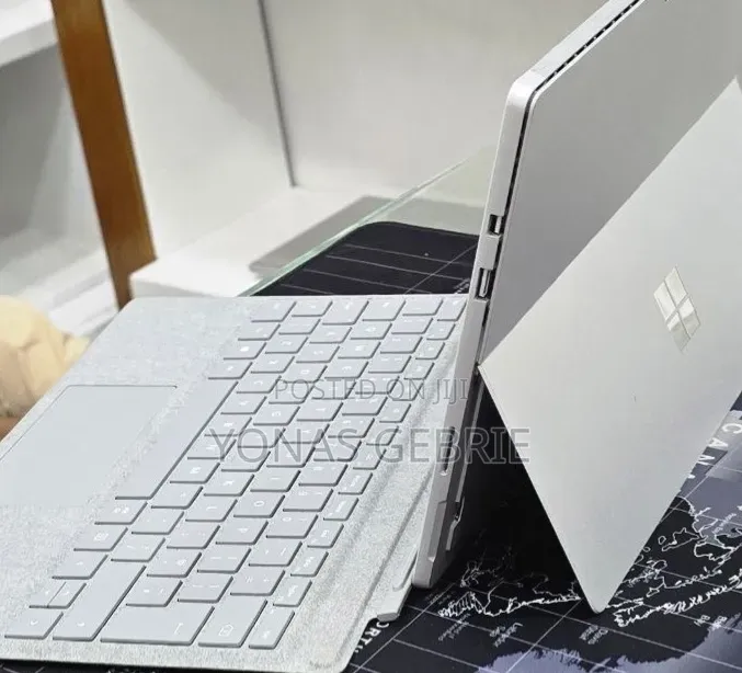 New Laptop Microsoft Surface Pro 6 8GB Intel Core i5 SSD 256GB