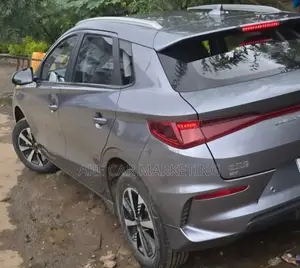 New BYD E2 43 kWh 94 hp FWD 2024 Gray