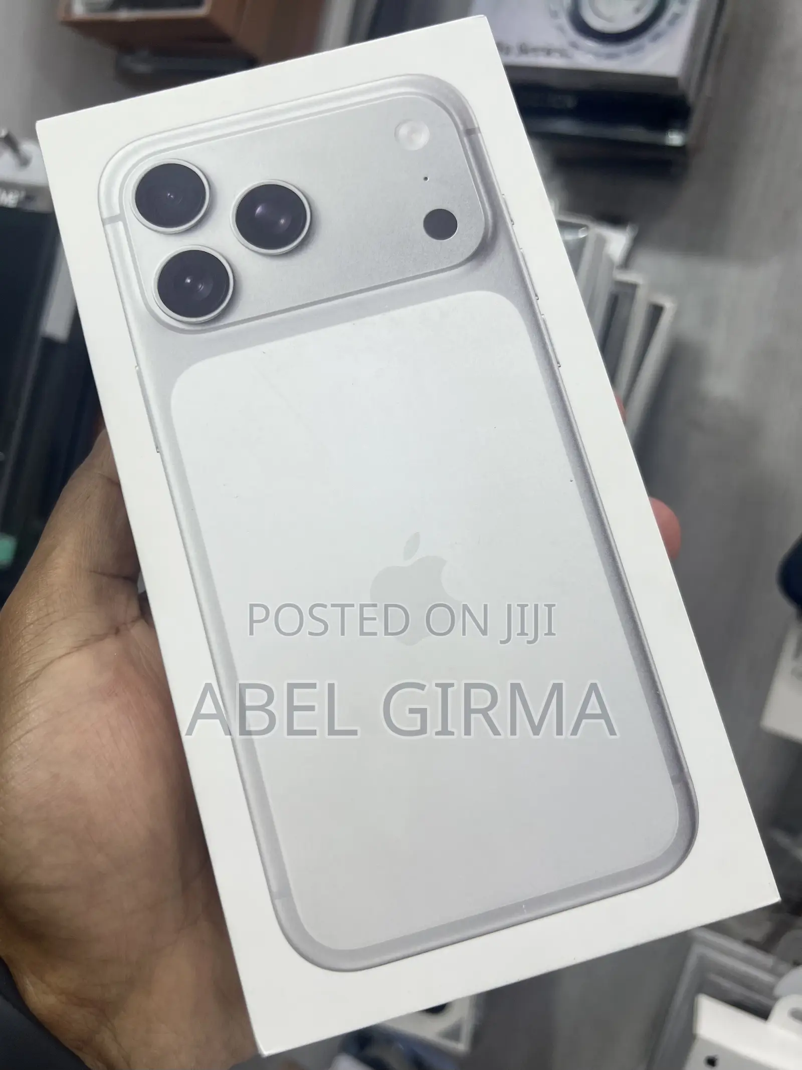 New Apple iPhone 17 Pro Max 256 GB Silver