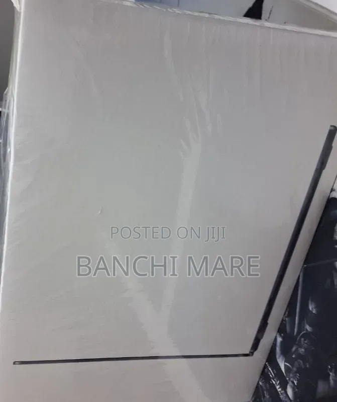 New Laptop Apple MacBook Air 2025 M4 16GB Apple M4 SSD 512GB