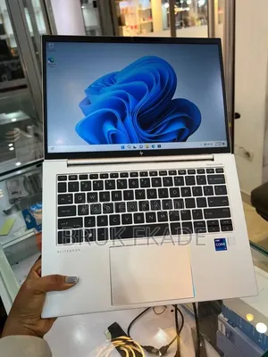 New Laptop HP EliteBook 840 G9 16GB Intel Core i7 SSD 512GB