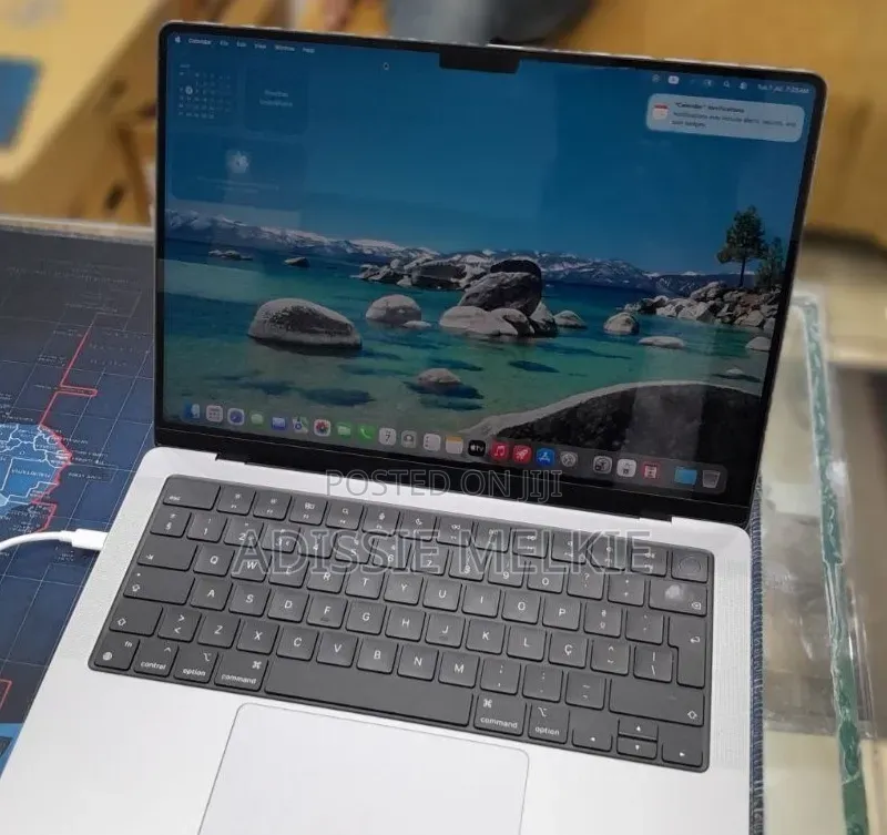 New Laptop Apple MacBook Pro 2021 M1 16GB Apple M1 Pro SSD 512GB