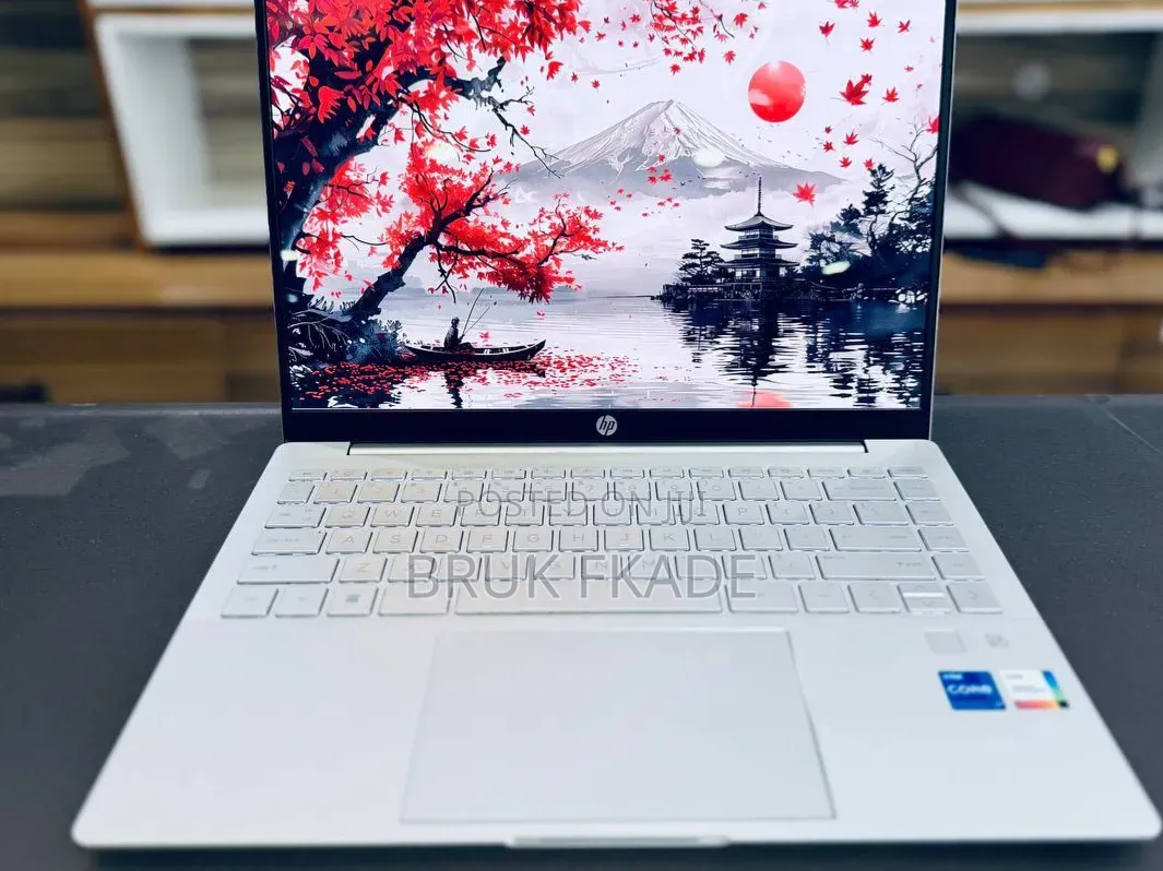 New Laptop HP Pavilion 14 16GB Intel Core i7 SSD 512GB