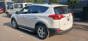 Toyota RAV4 2015 White
