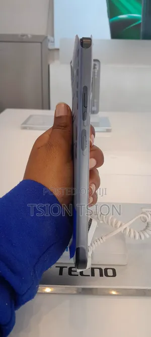 New Tecno Pop 20 64 GB Black