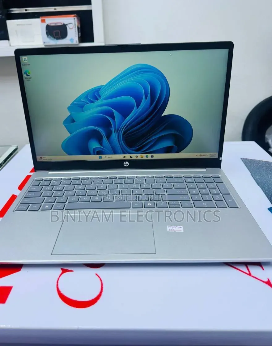 New Laptop HP Stream Notebook 16GB Intel Core i7 SSD 1T