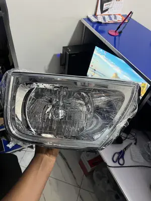 Mitsubishi L200 Front Headlight