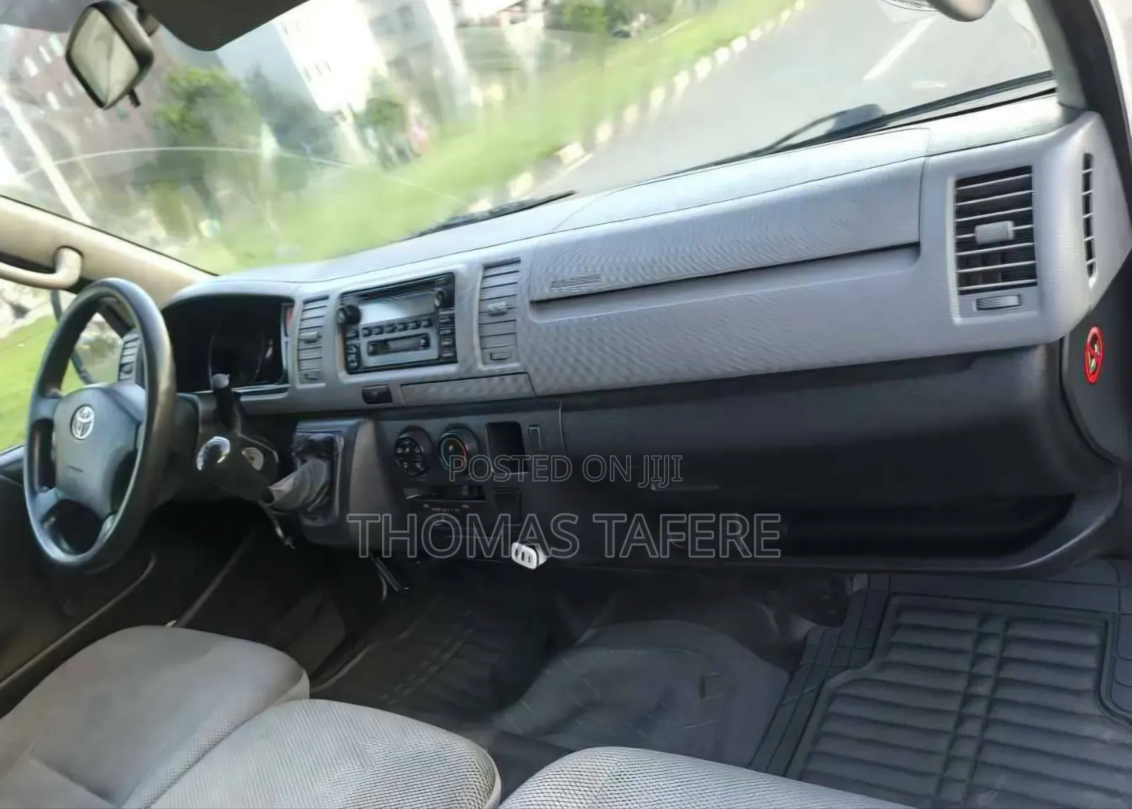 Toyota HiAce 2008 White