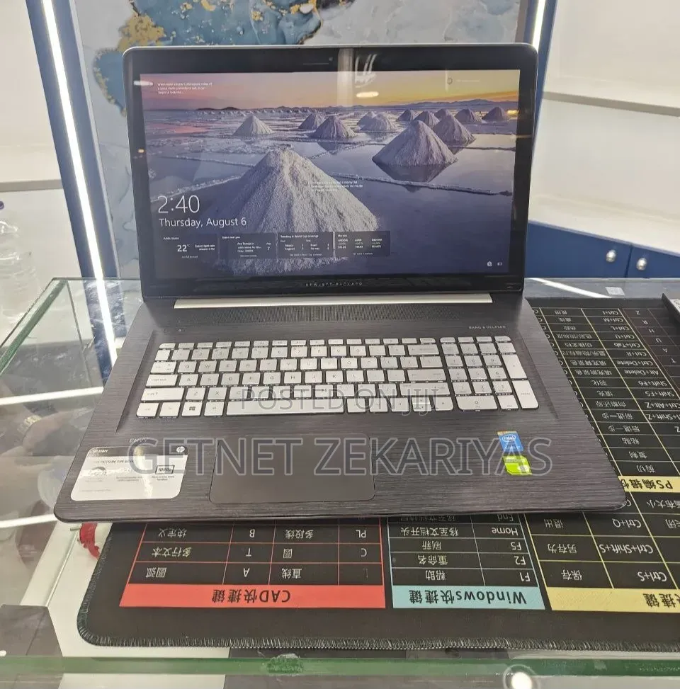 New Laptop HP Envy 17 8GB Intel Core i7 HDD 1T