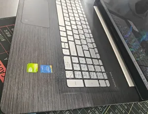 New Laptop HP Envy 17 8GB Intel Core i7 HDD 1T