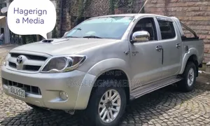 Toyota Hilux 2007 Silver