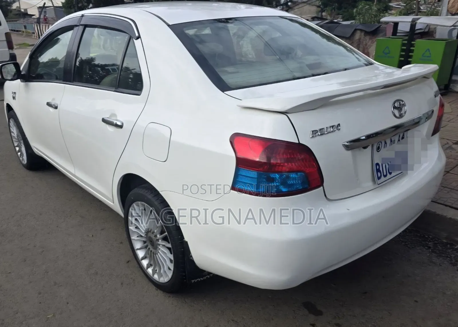 Toyota Yaris 2008 White