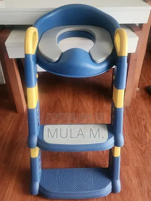 Foldable Potty Training Seat With an Adjustable Step Ladder.