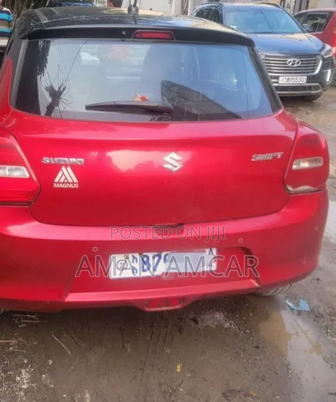 Suzuki Swift 2021 Red