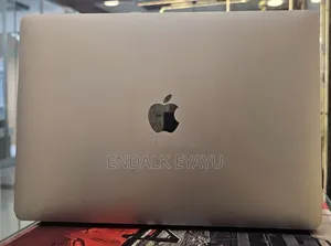 New Laptop Apple MacBook Pro 2020 M1 16GB Apple M1 Pro SSD 256GB