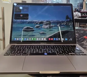 New Laptop Apple MacBook Pro 2020 M1 16GB Apple M1 Pro SSD 256GB