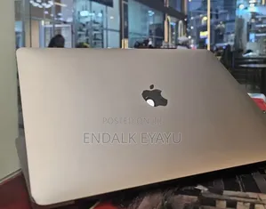 New Laptop Apple MacBook Pro 2020 M1 16GB Apple M1 Pro SSD 256GB