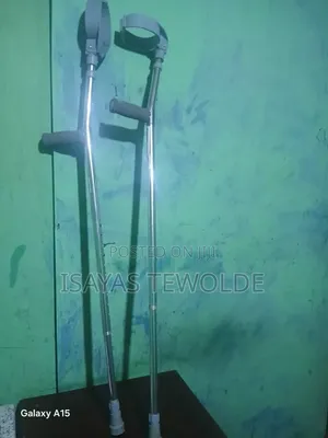 Bilateral Crutches