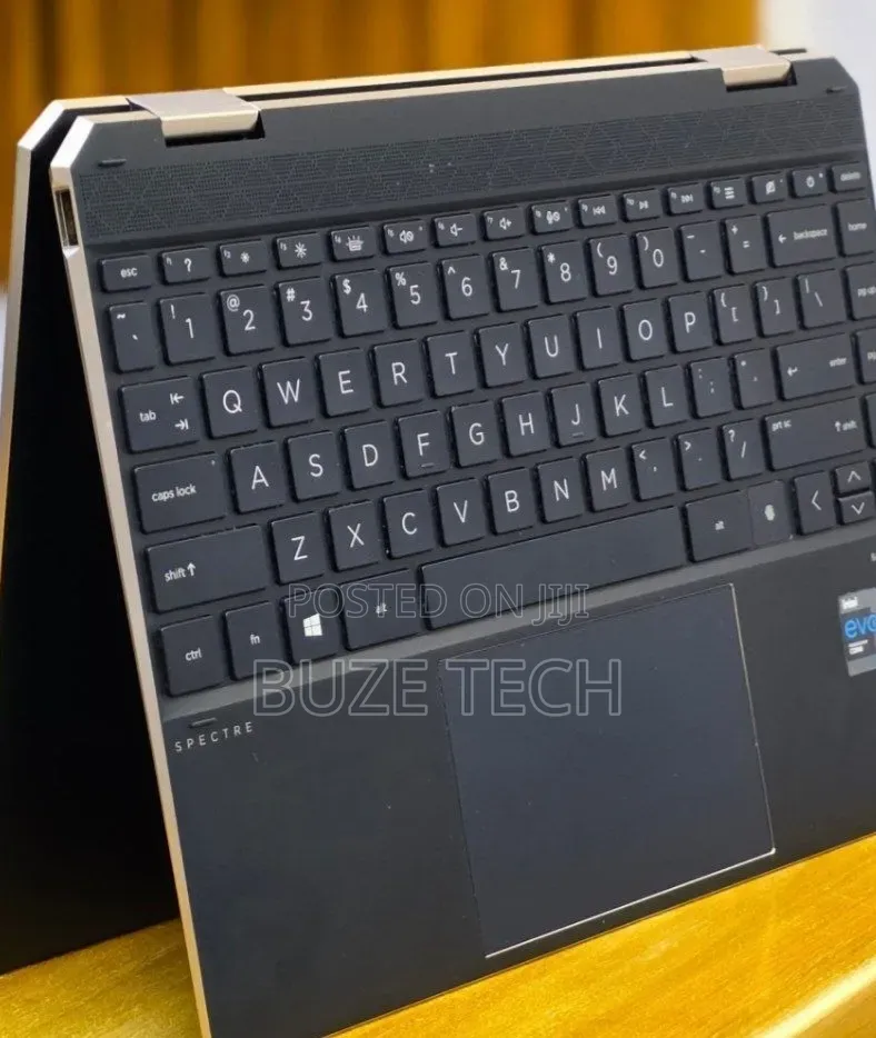 New Laptop HP Spectre 16GB Intel Core i7 SSD 512GB