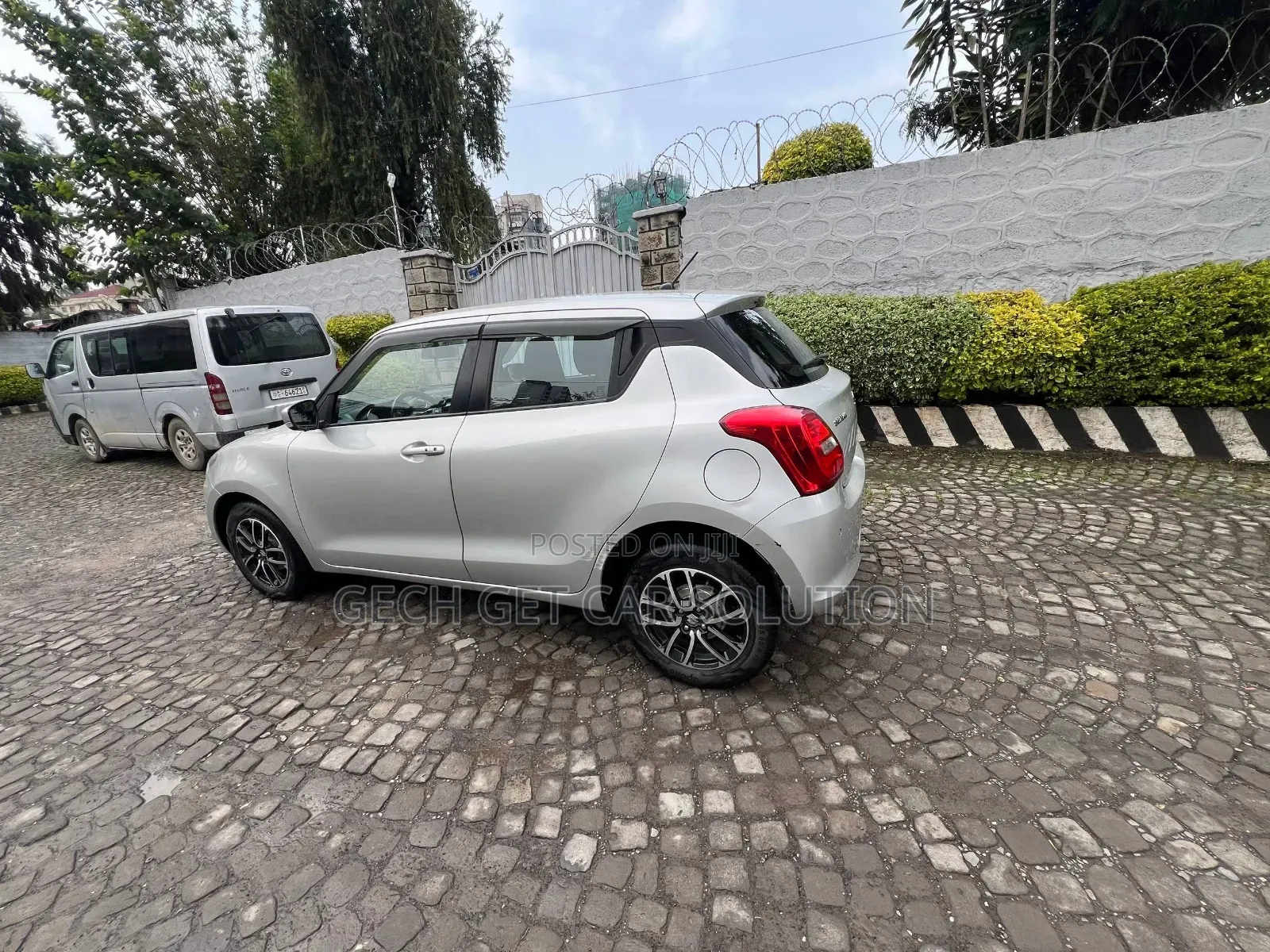 Suzuki Swift 2022 Silver