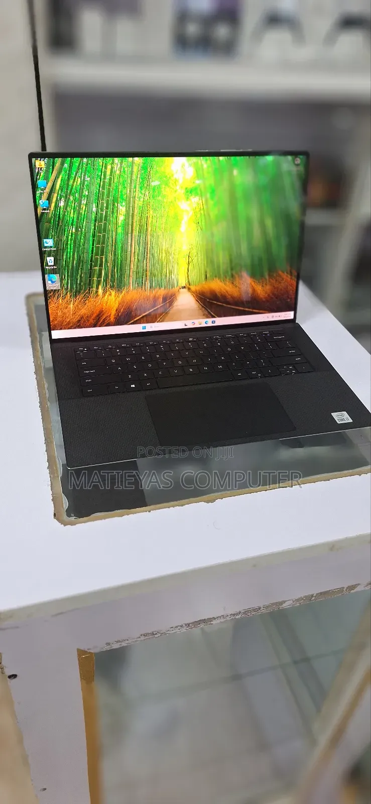New Laptop Dell XPS 15 16GB Intel Core i7 SSD 512GB