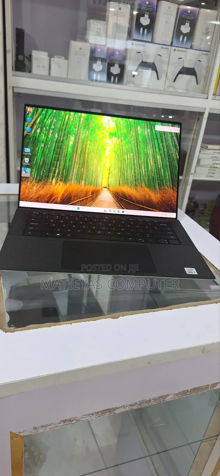 New Laptop Dell XPS 15 16GB Intel Core i7 SSD 512GB