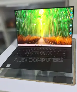 New Laptop Dell XPS 15 16GB Intel Core i7 SSD 512GB