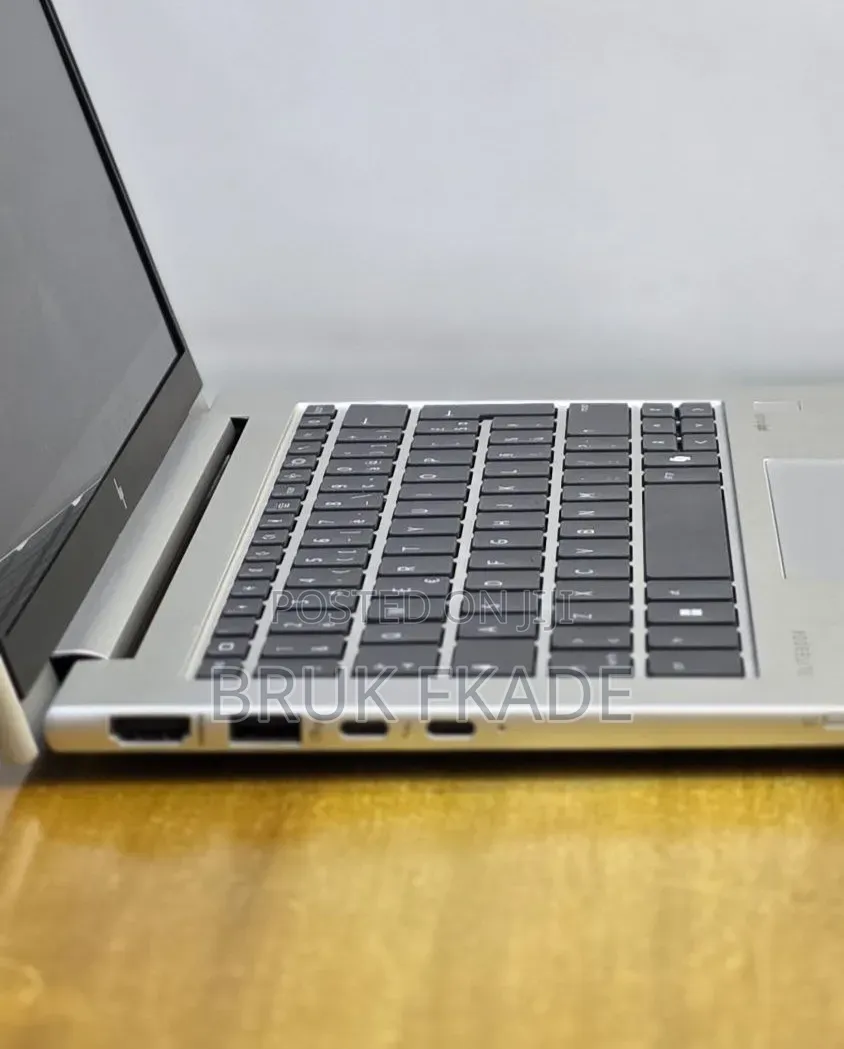 New Laptop HP EliteBook 840 G11 16GB Intel Core Ultra 7 SSD 512GB