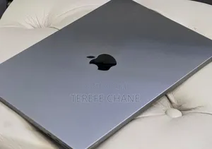 New Laptop Apple MacBook Air 2022 M2 8GB Apple M2 SSD 256GB
