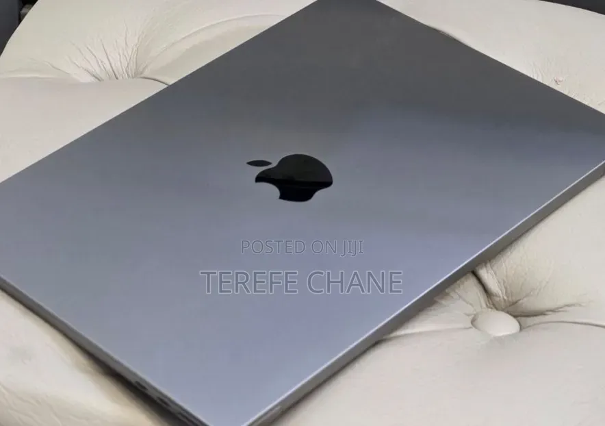 New Laptop Apple MacBook Air 2022 M2 8GB Apple M2 SSD 256GB