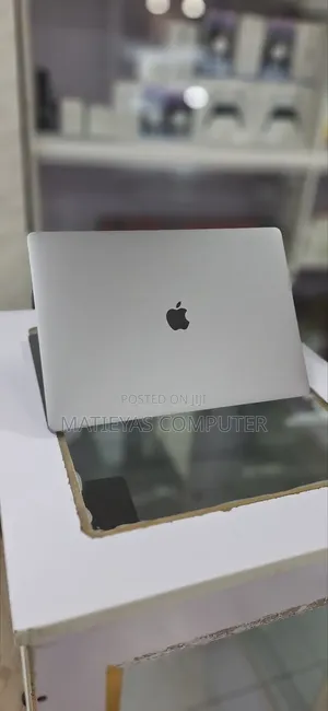 New Laptop Apple MacBook Pro 2019 64GB Intel Core i9 SSD 512GB